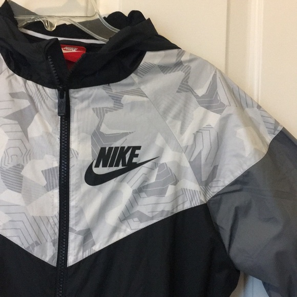 Nike Jackets & Blazers - Nike WindRunner jacket (READ description pls)